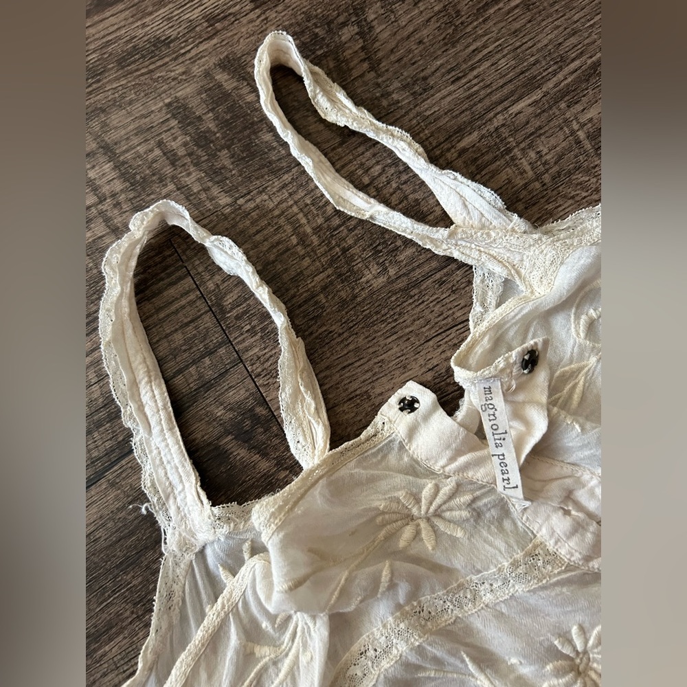 Magnolia Pearl Cream White Cotton Flower Embroidered Camisole Cropped Tank Top